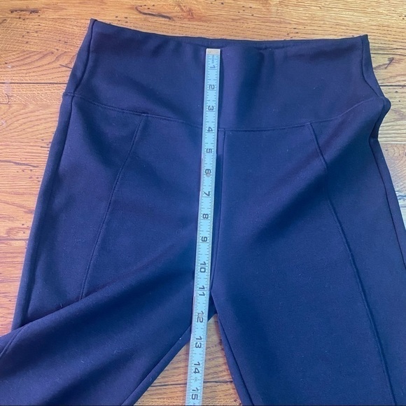 Size large-SPANX leggings - Picture 6 of 7